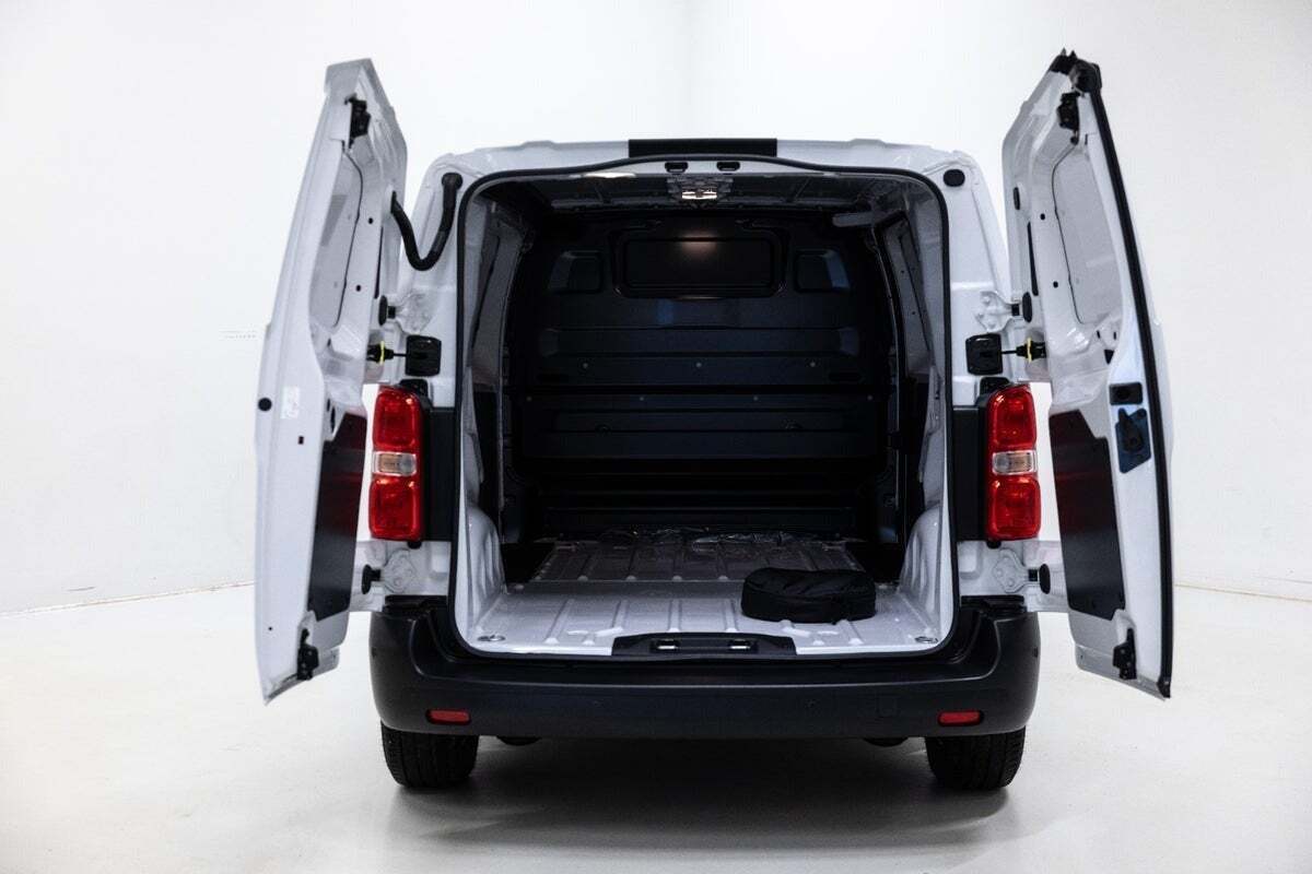 Hvid Citroën e-Jumpy fra 2024