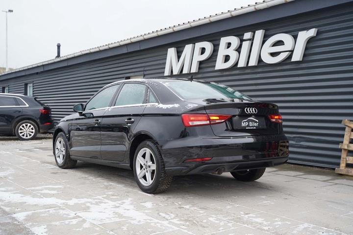 Sort Audi A3 fra 2017