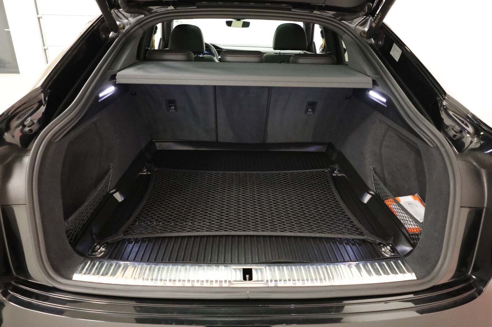 Sort Audi e-tron fra 2022