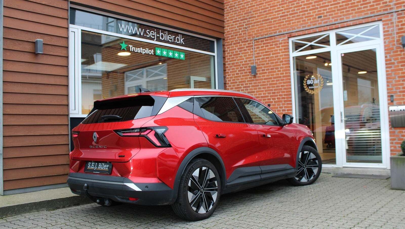 Rød Renault Scenic E-Tech fra 2024