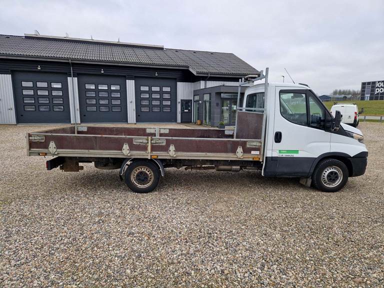 Iveco Daily 2,3 35S14 4100mm Lad