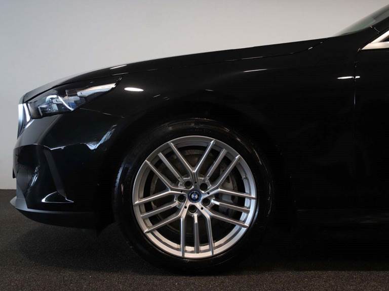 BMW i5 eDrive40 Sport Line