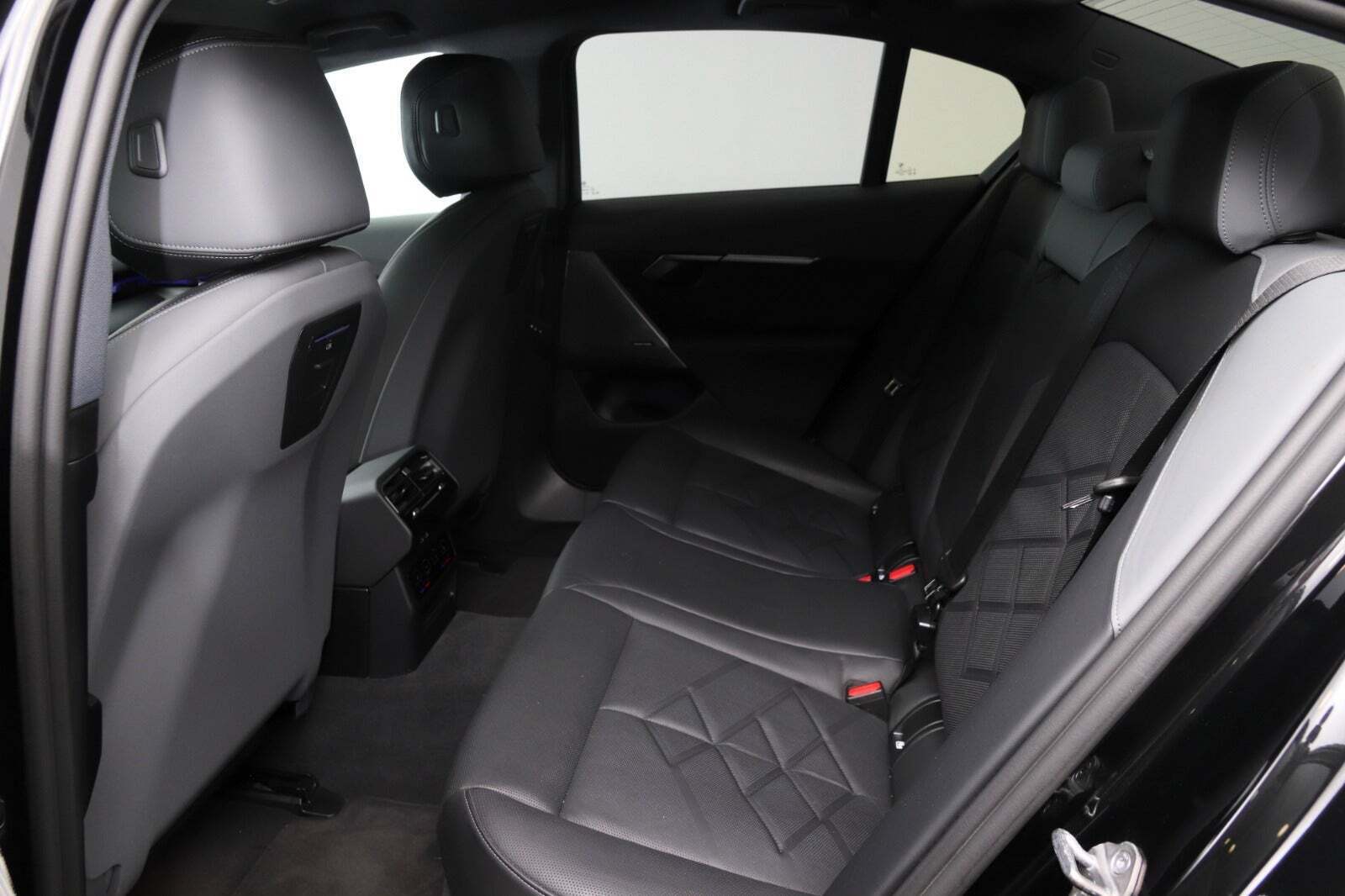 BMW i5 eDrive40 Sport Line