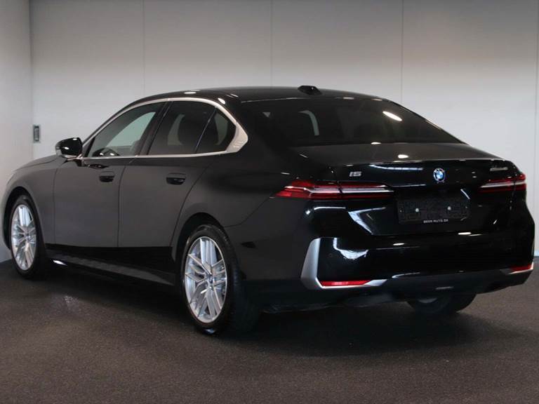 BMW i5 eDrive40 Sport Line