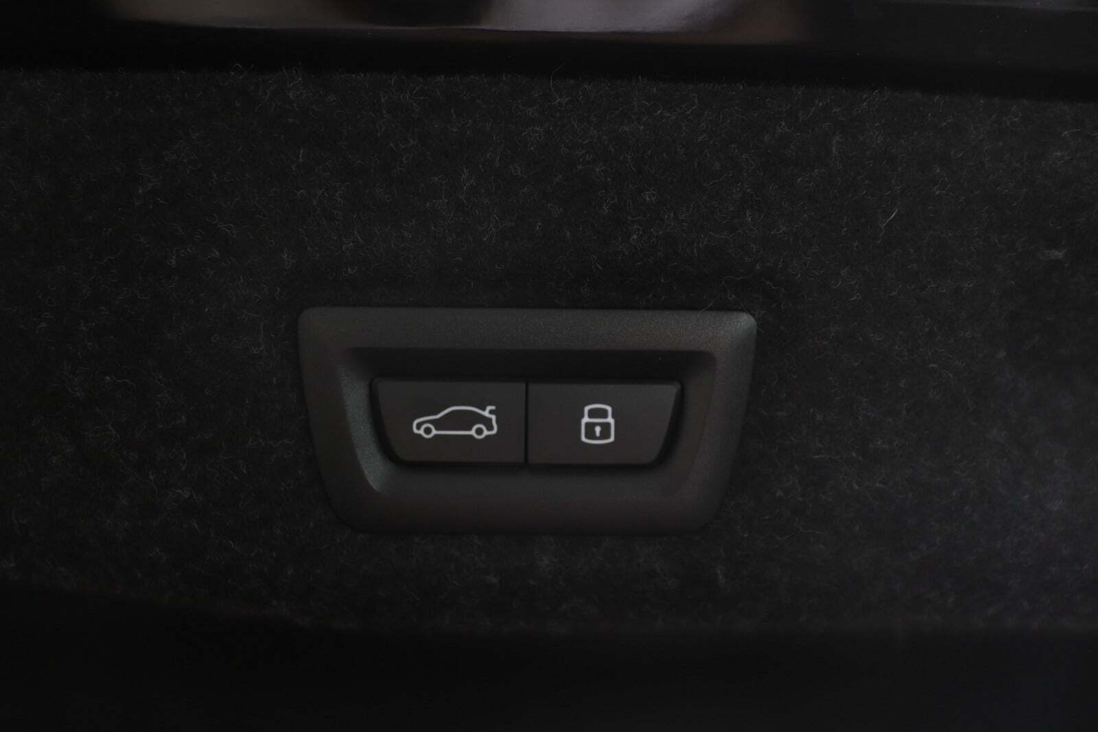 Sort BMW i5 fra 2024