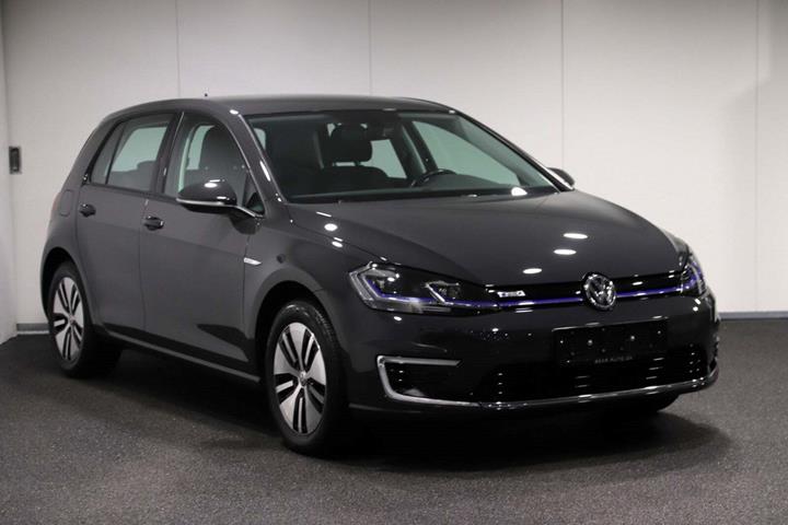 Grå VW e-Golf VII fra 2020