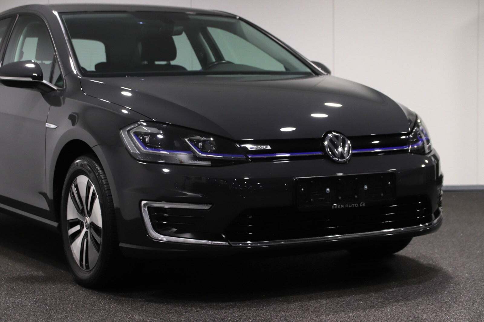 Grå VW e-Golf VII fra 2020