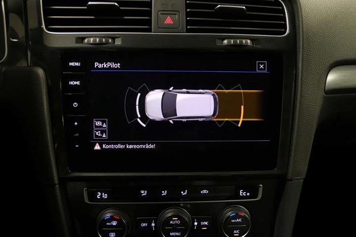 Grå VW e-Golf VII fra 2020