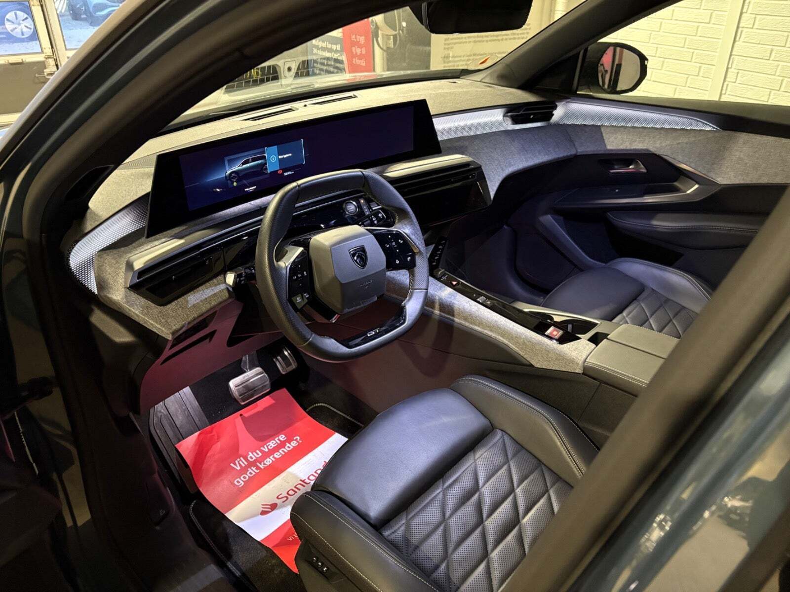 Peugeot e-5008 77 GT Pack 7prs