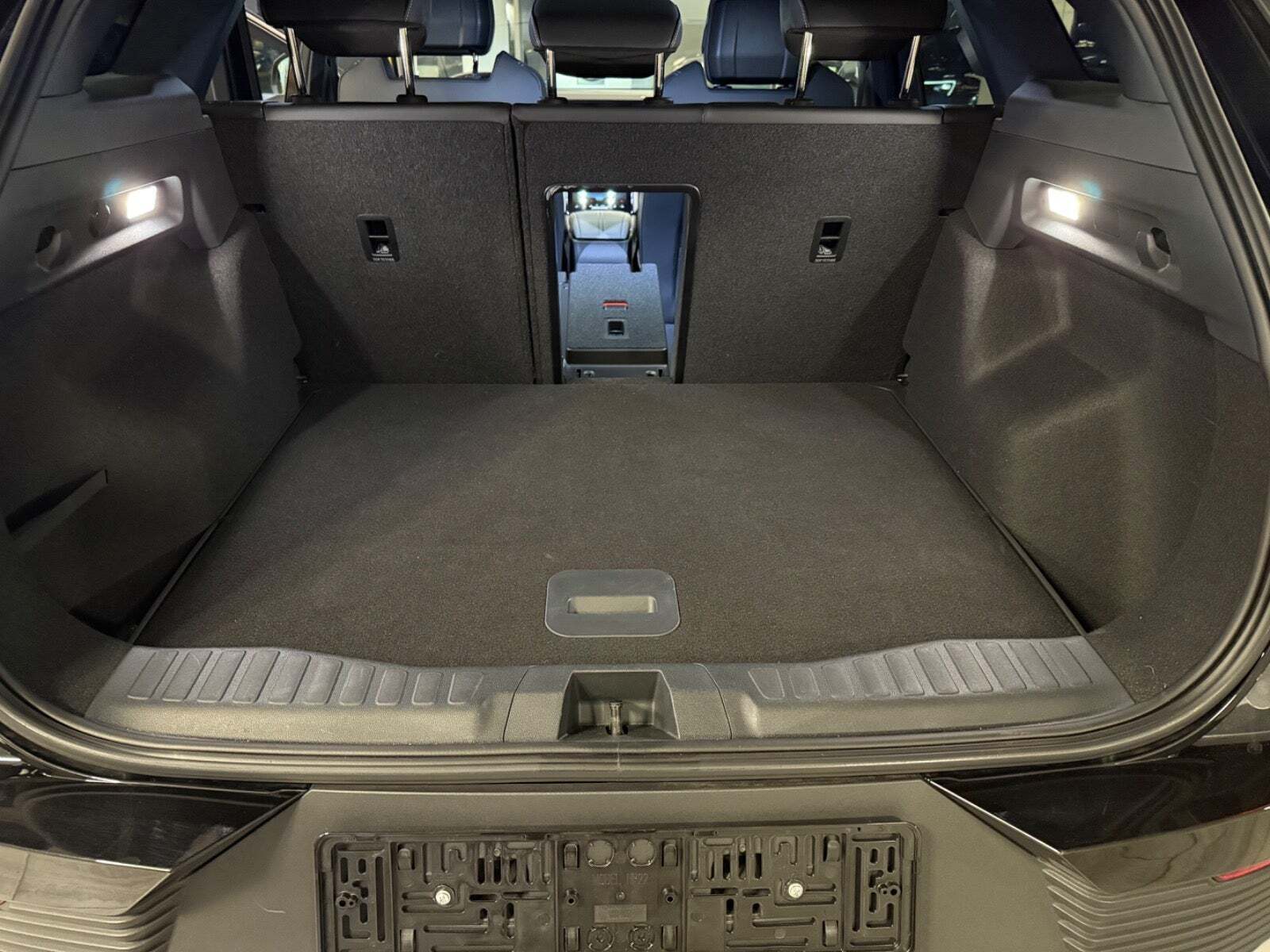 Sort Ford Explorer fra 2024