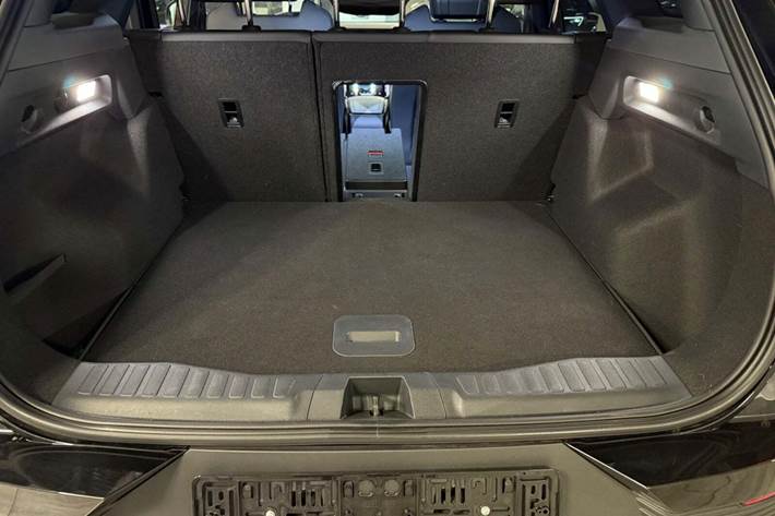 Sort Ford Explorer fra 2024