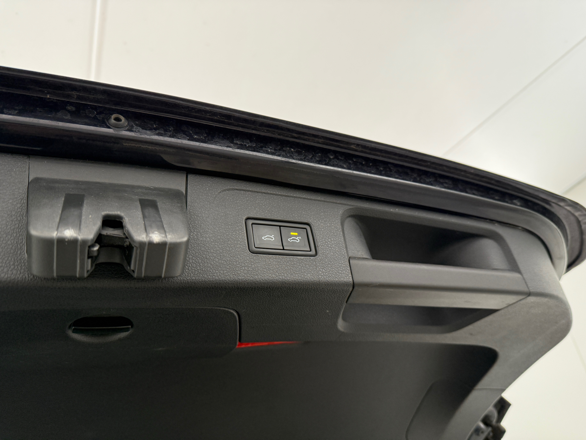 Sort VW Passat fra 2021