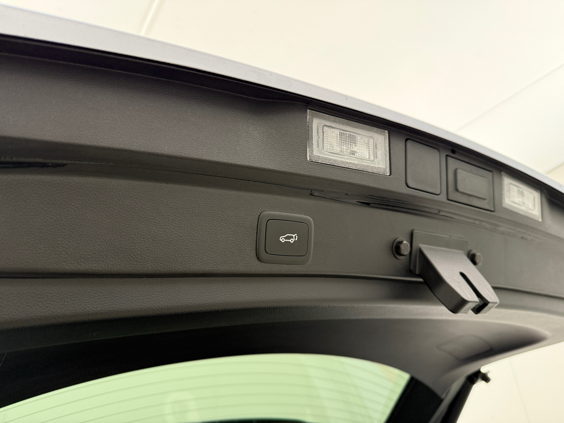 Blå MG Marvel R fra 2024