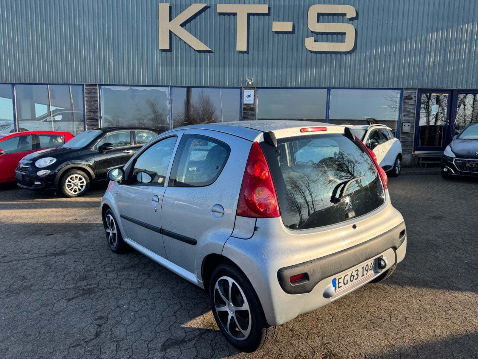 undefined Peugeot 107 fra 2010