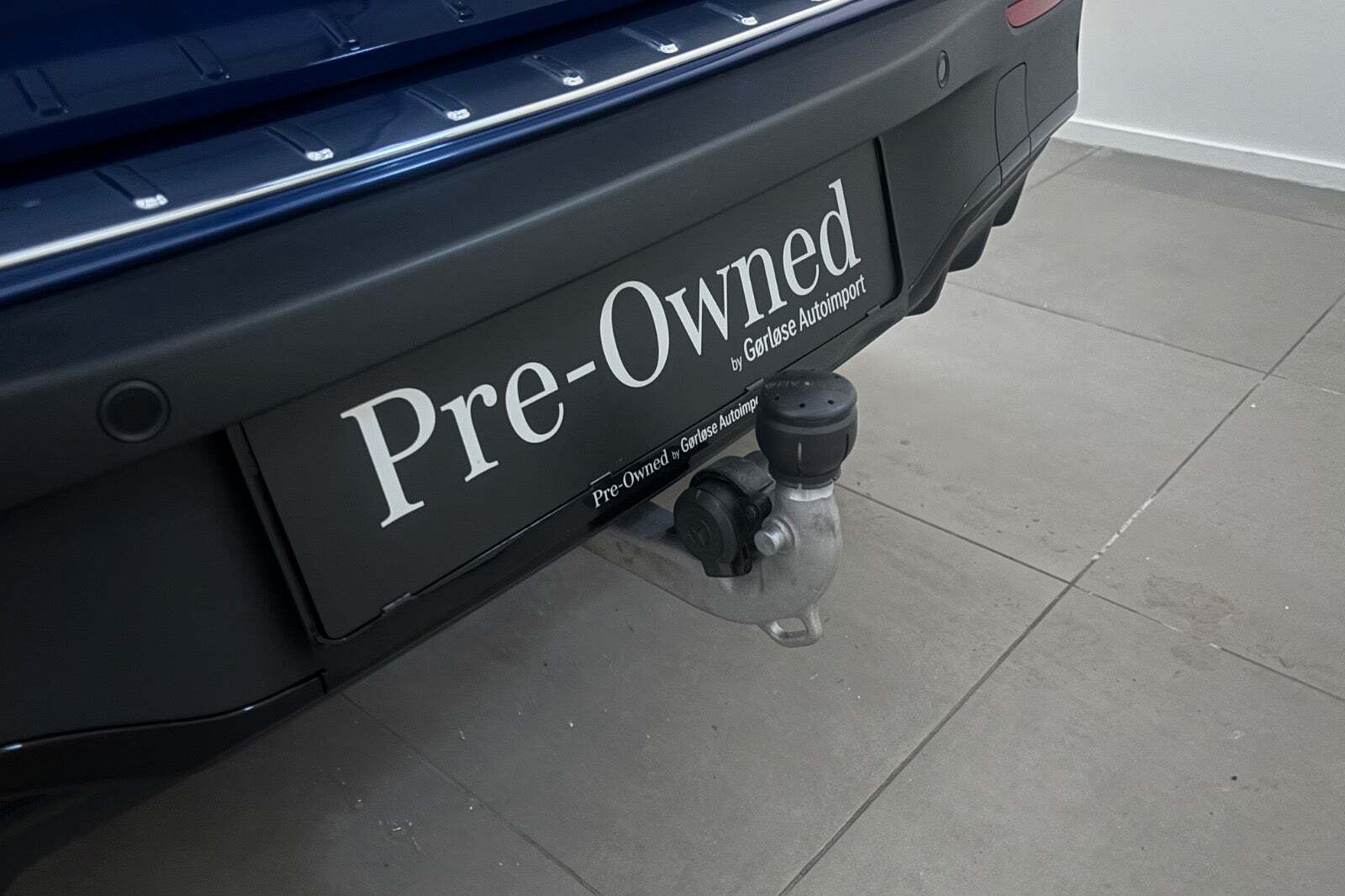 Blå Mercedes EQA300 fra 2025