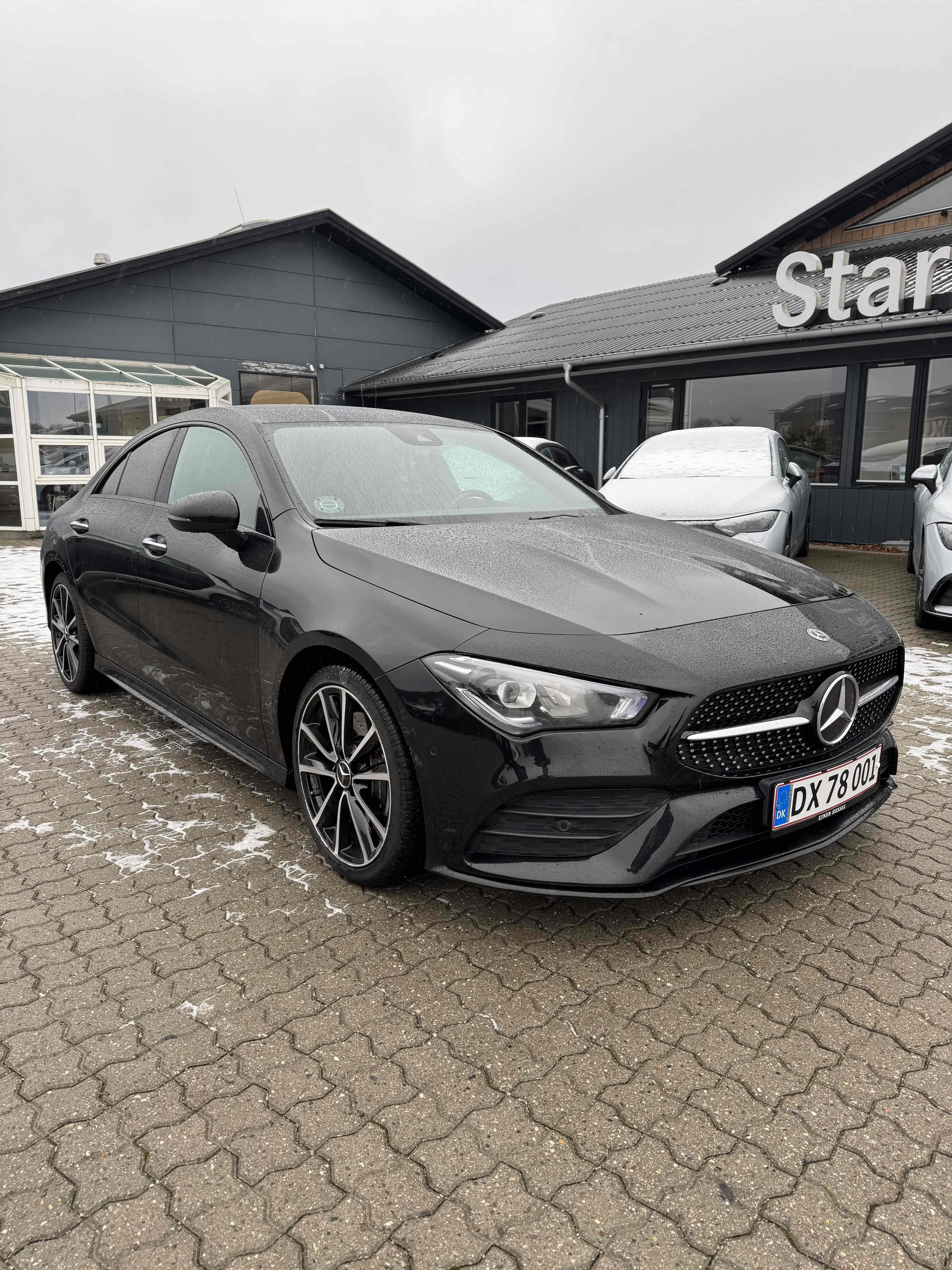 Sort Mercedes CLA220 fra 2020