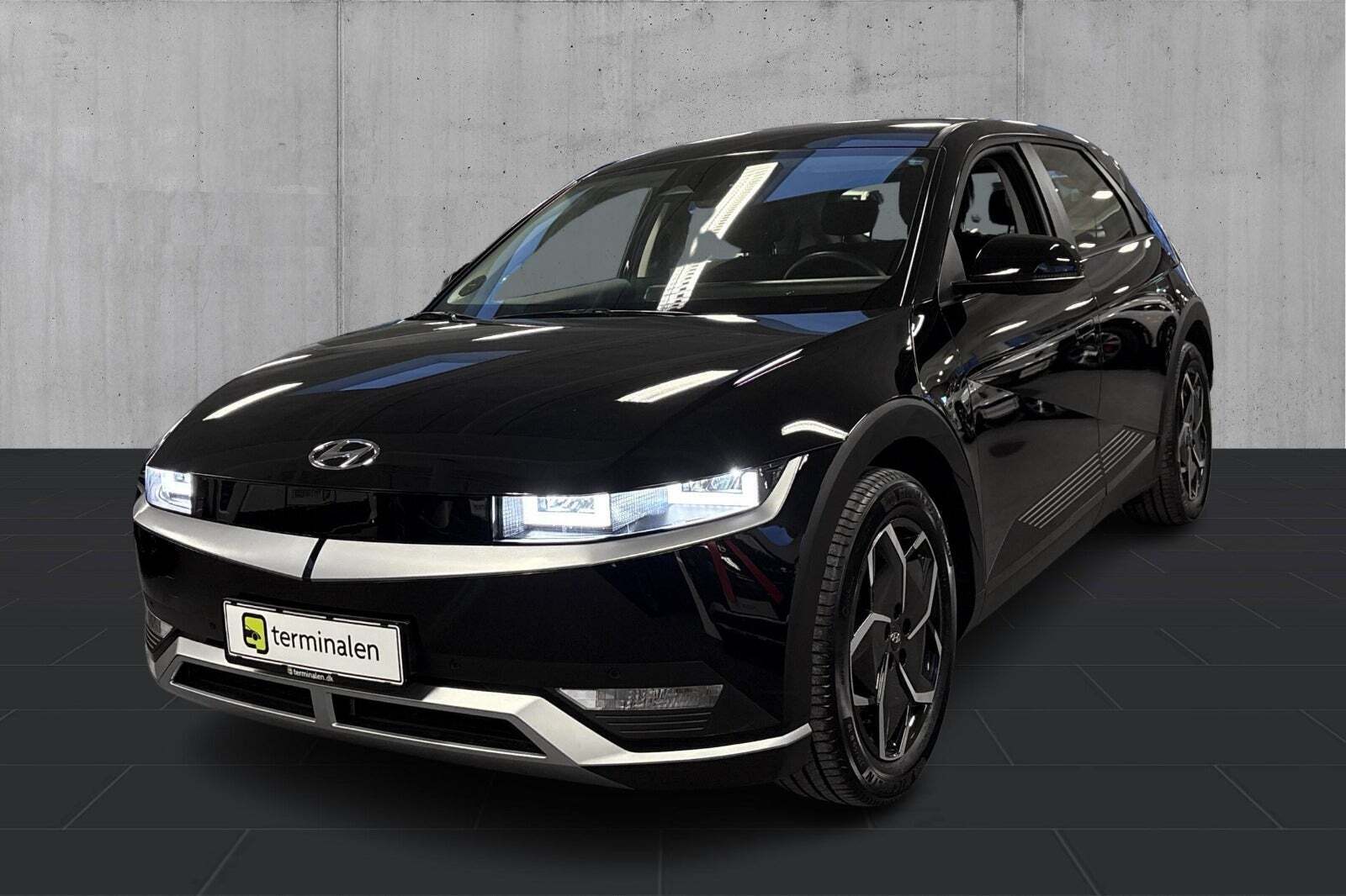 Sort Hyundai Ioniq 5 fra 2024