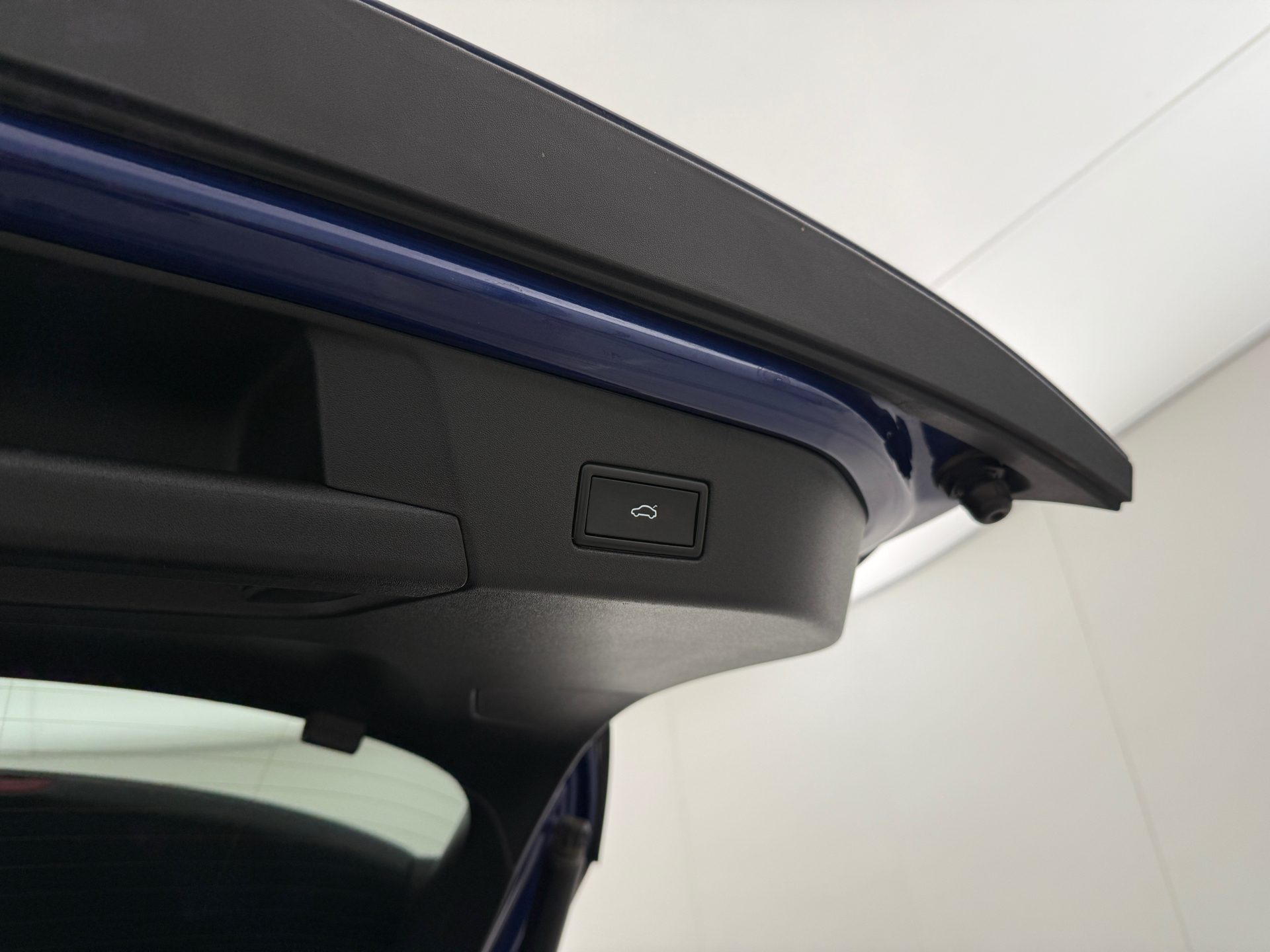 Blå VW ID.4 fra 2021