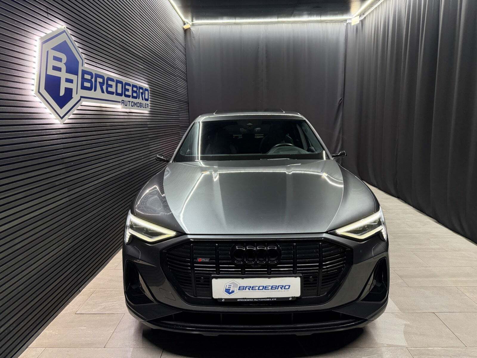 Audi e-tron 55 S-line Sportback quattro