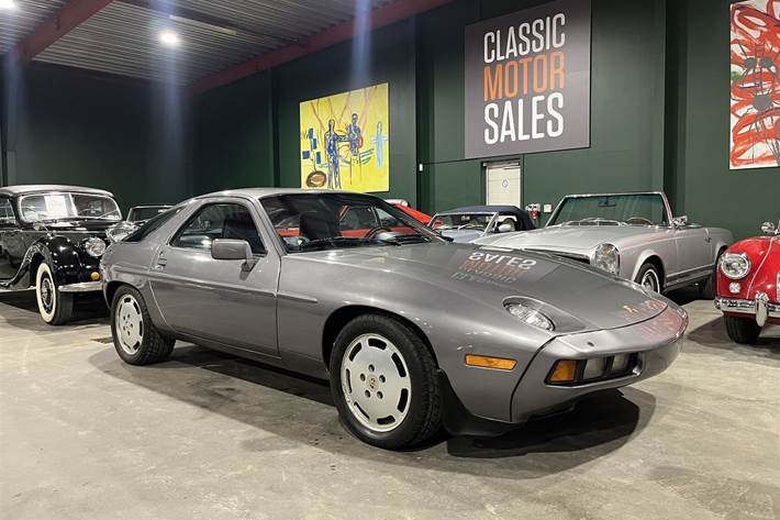 undefined Porsche 928 fra 1985