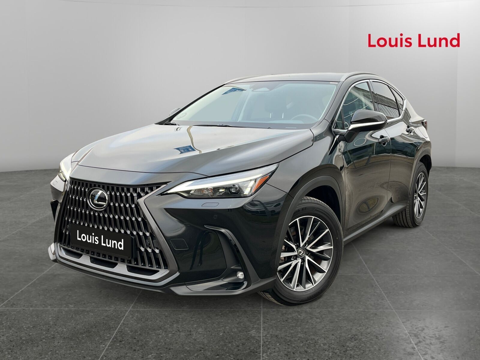 Lexus NX 2,5 450h+ Plugin-hybrid Business Plus 4WD 309HK 5d Trinl. Gear