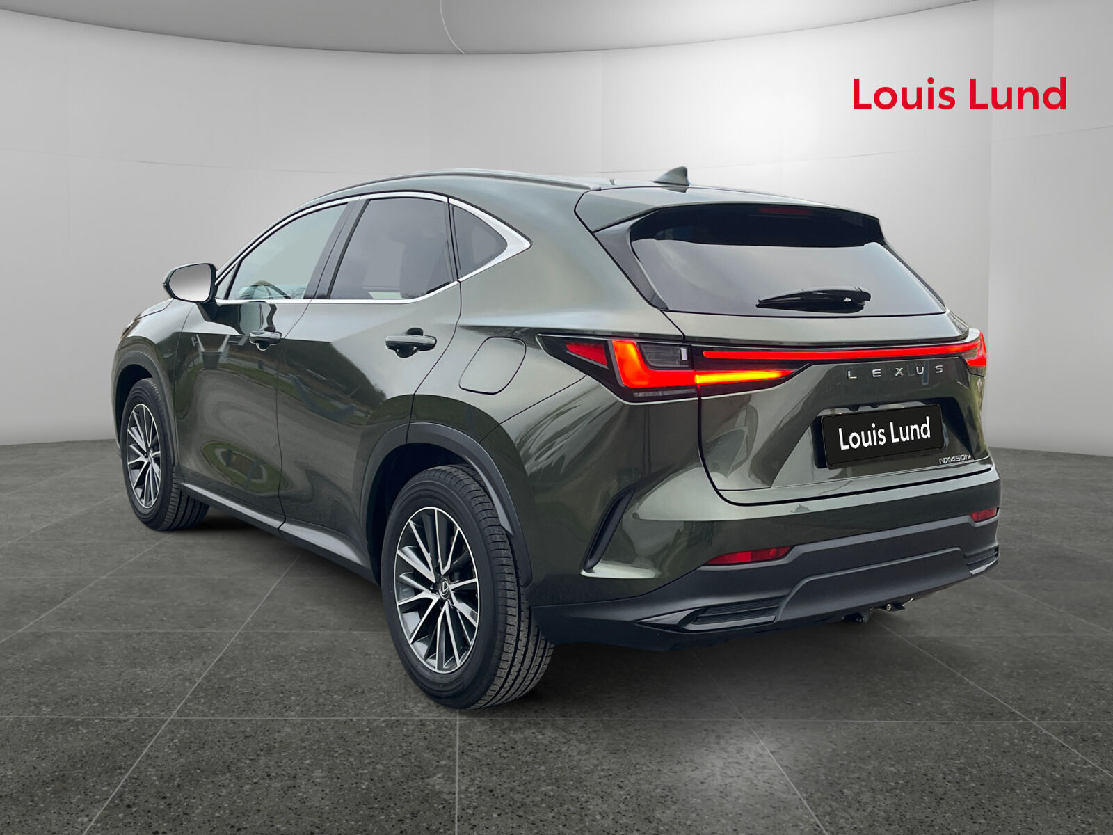 Lexus NX 2,5 450h+ Plugin-hybrid Business Plus 4WD 309HK 5d Trinl. Gear