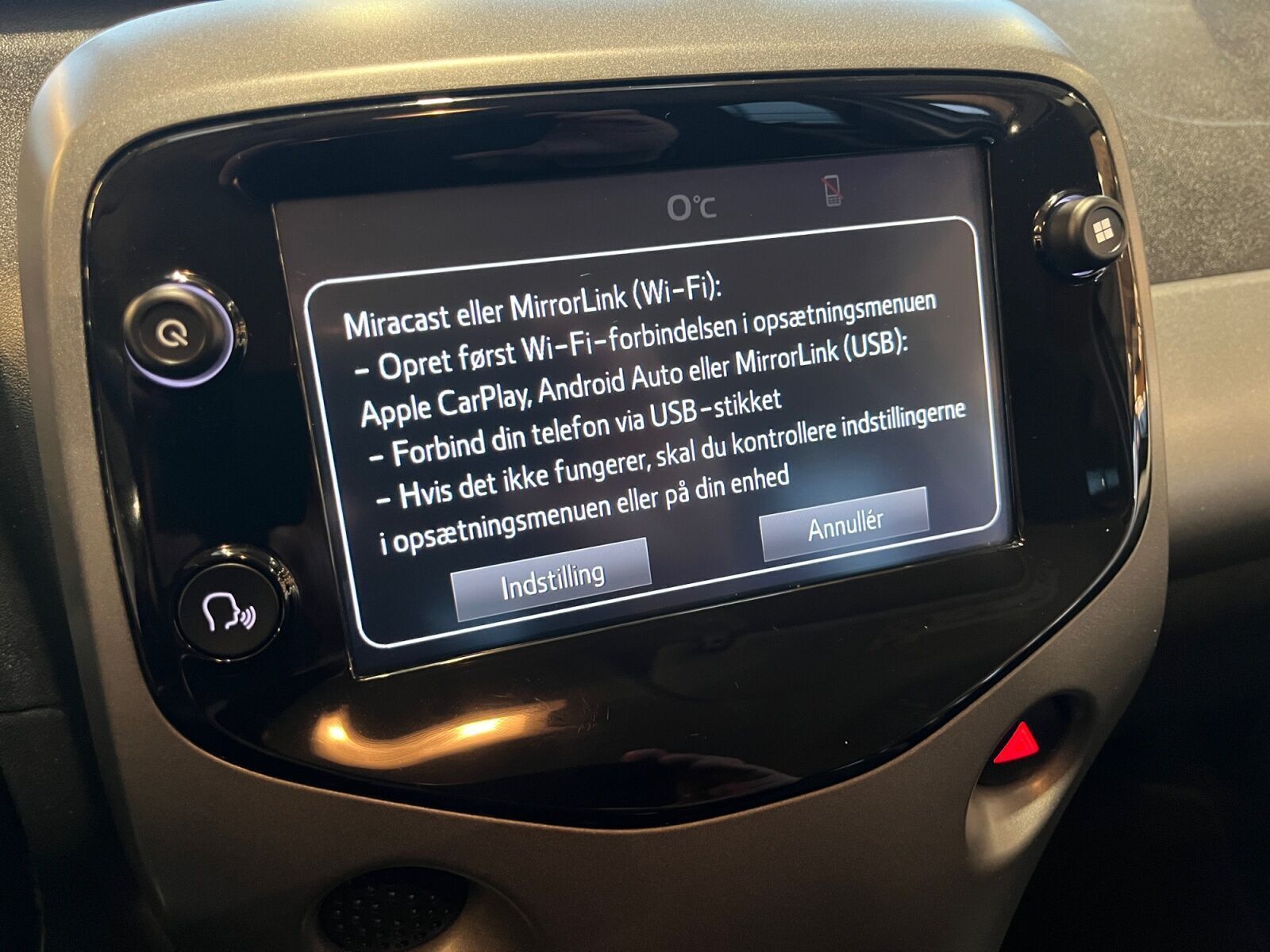 Sølv Toyota Aygo fra 2021