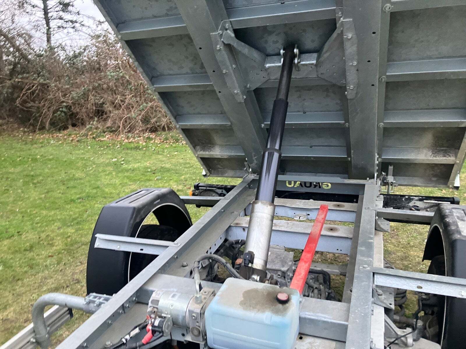 Ford E-Transit 350 L3 Chassis 68 Trend H1 RWD