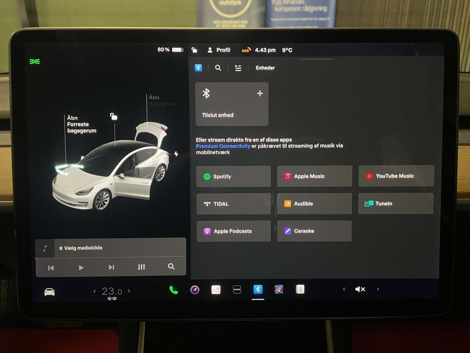 Hvid Tesla Model 3 fra 2020