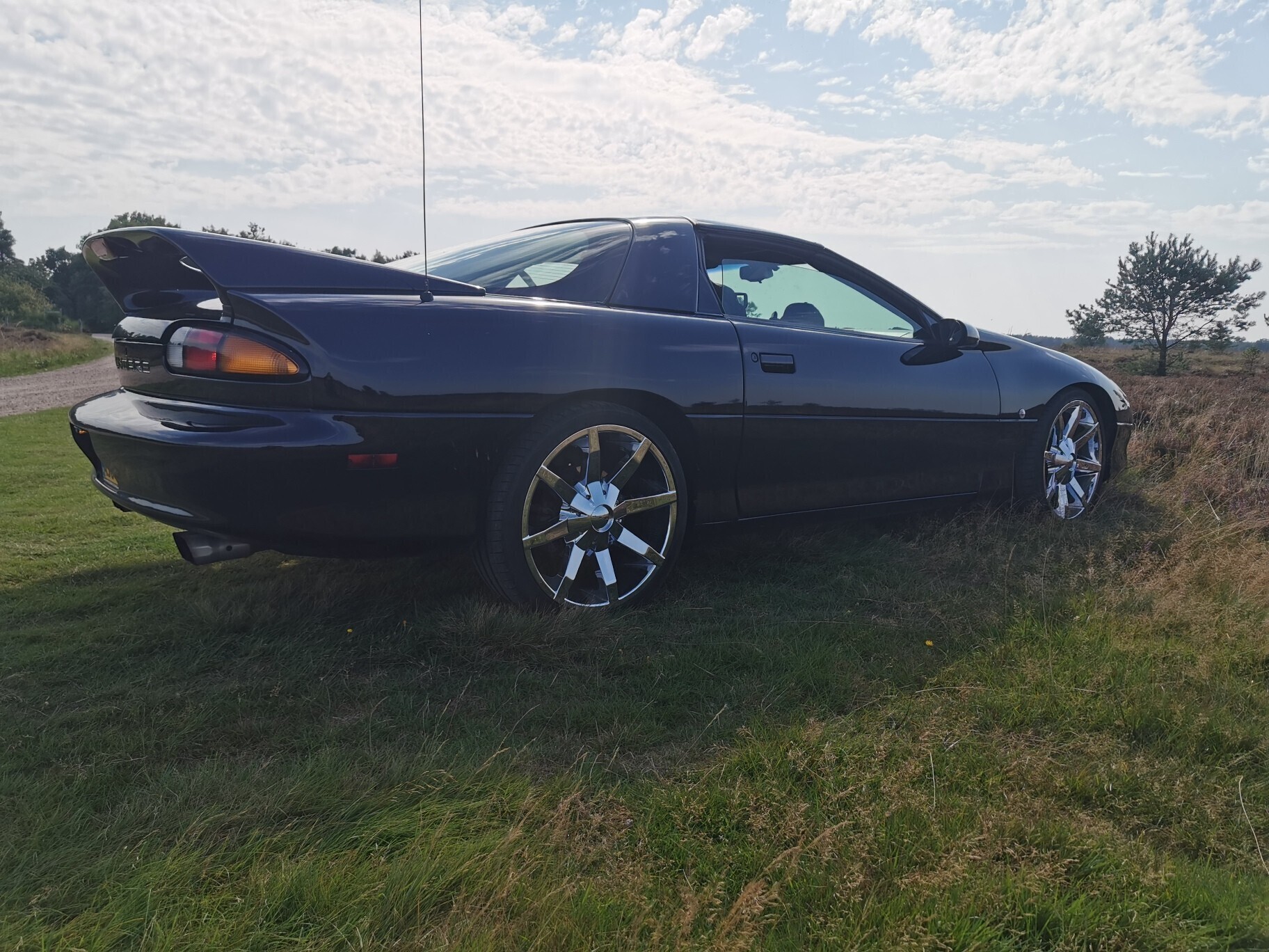 Chevrolet Camaro 5,7 228