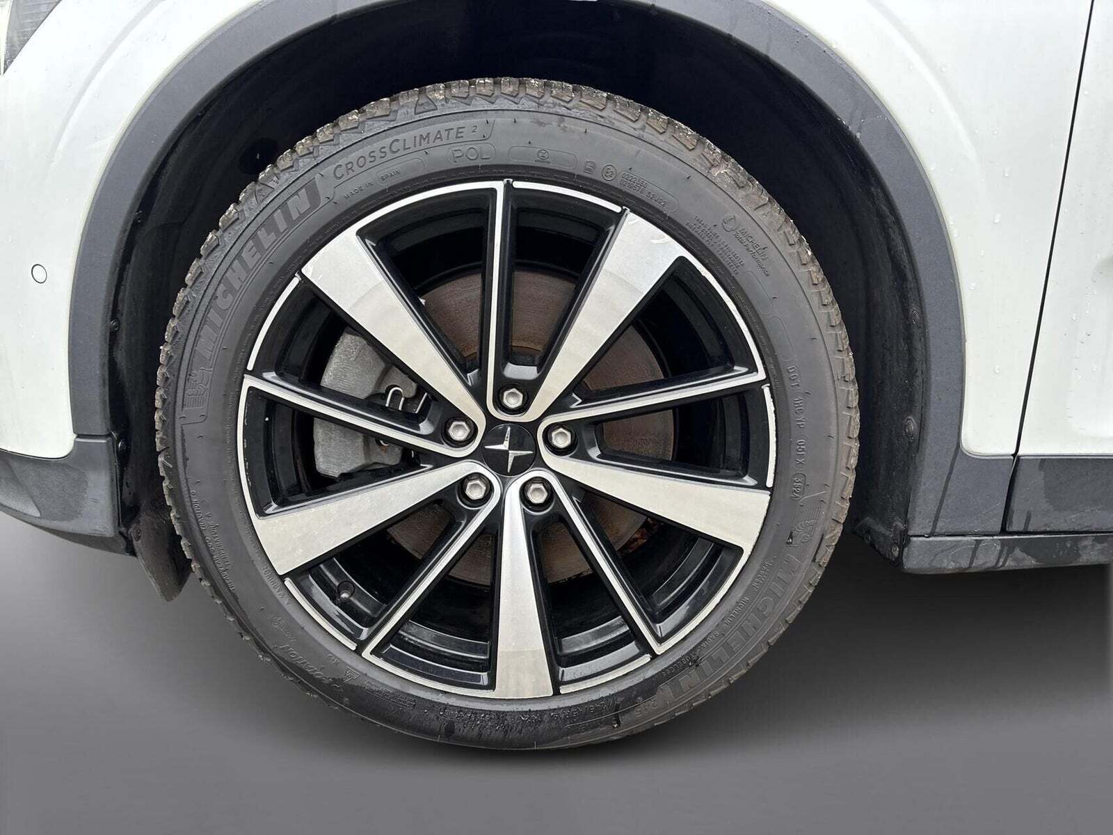 Hvid Polestar 2 fra 2023