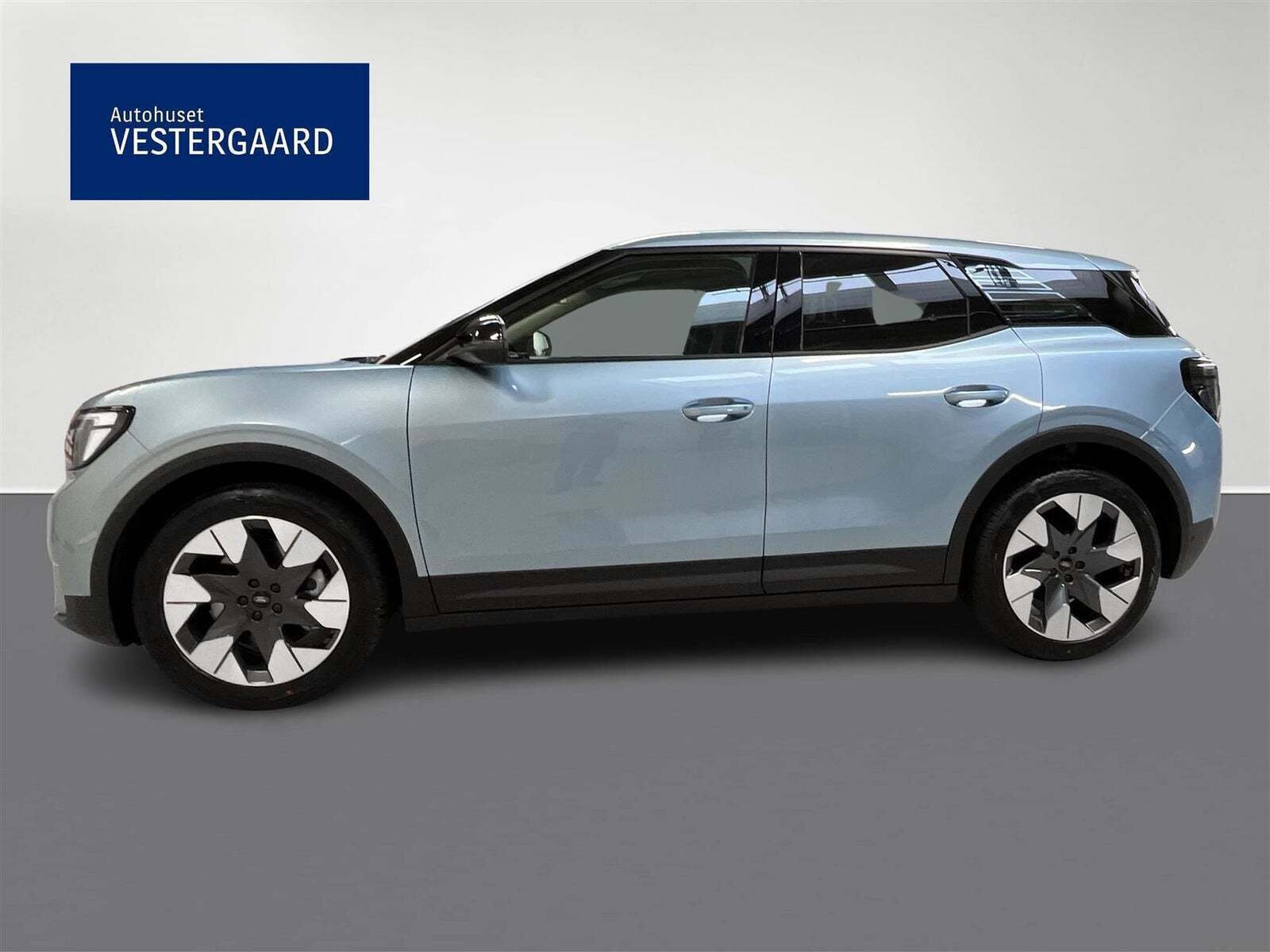 Ford Explorer 77 Premium Extended Range