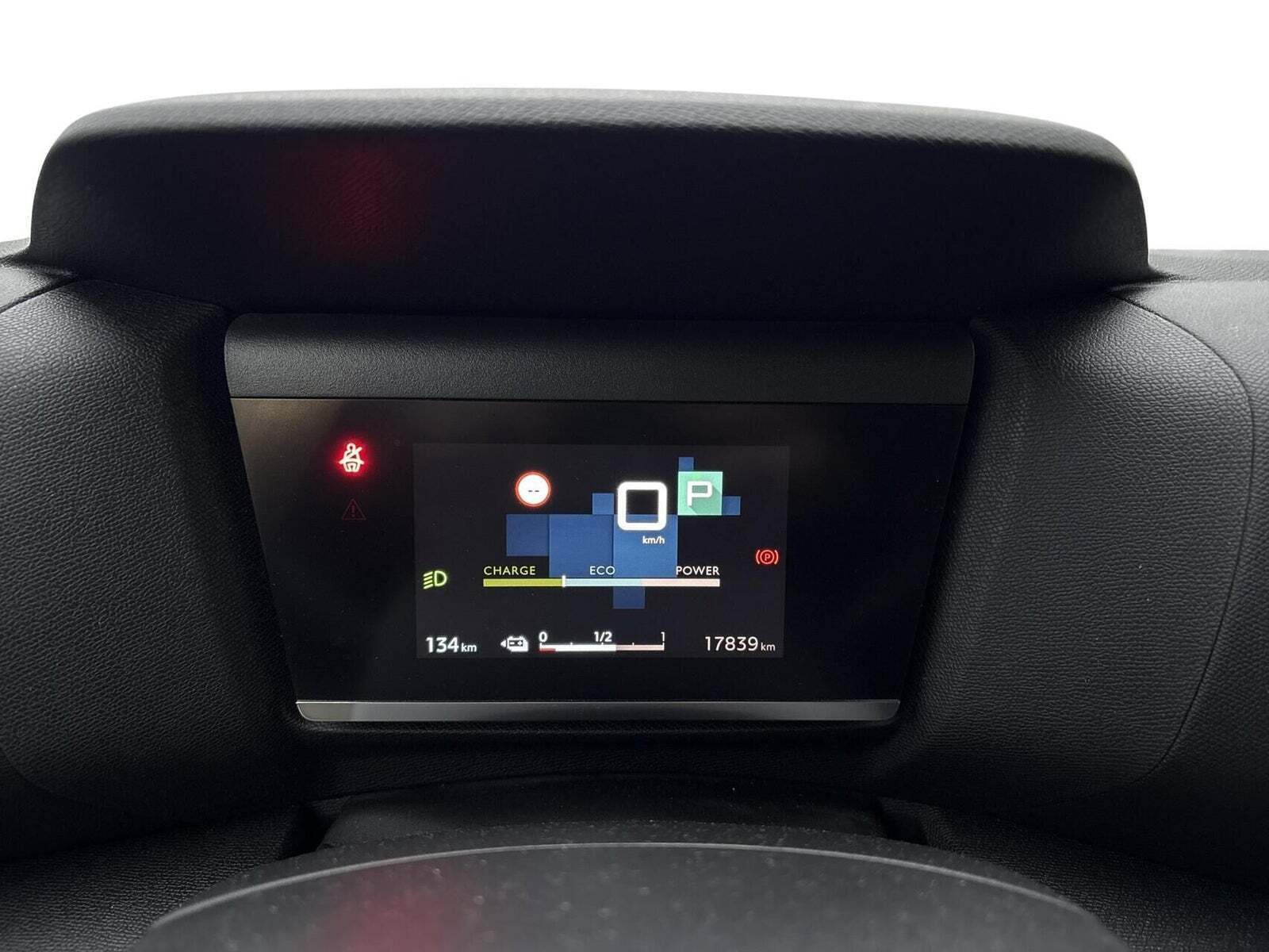 Grå Citroën ë-C4 fra 2022