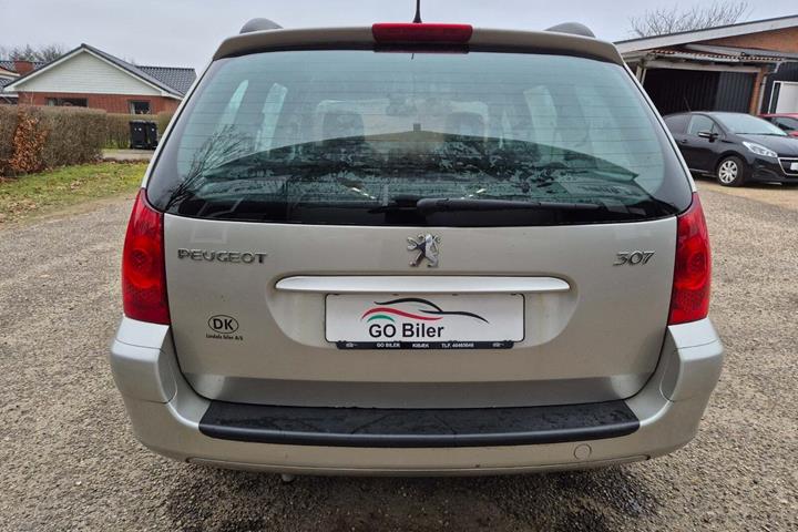 Grøn Peugeot 307 fra 2007