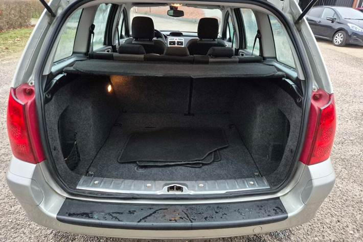 Grøn Peugeot 307 fra 2007