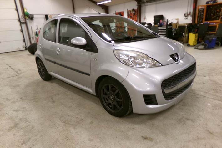undefined Peugeot 107 fra 2010
