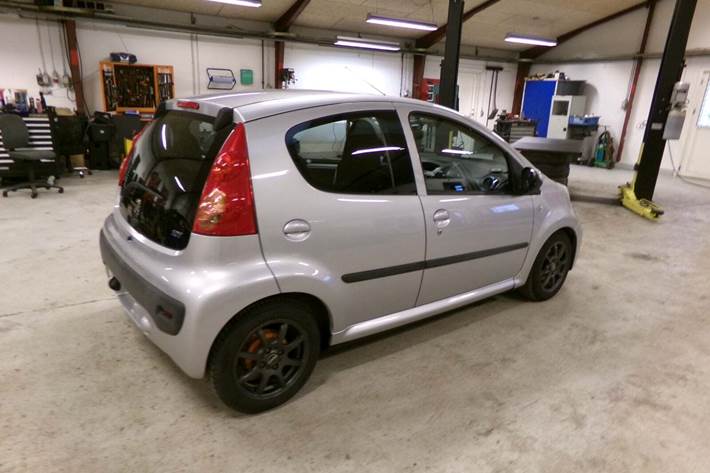 undefined Peugeot 107 fra 2010