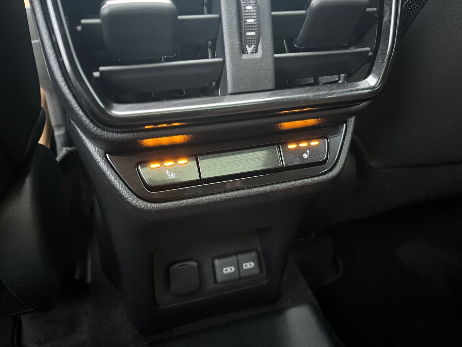 Hvid Lexus NX fra 2024