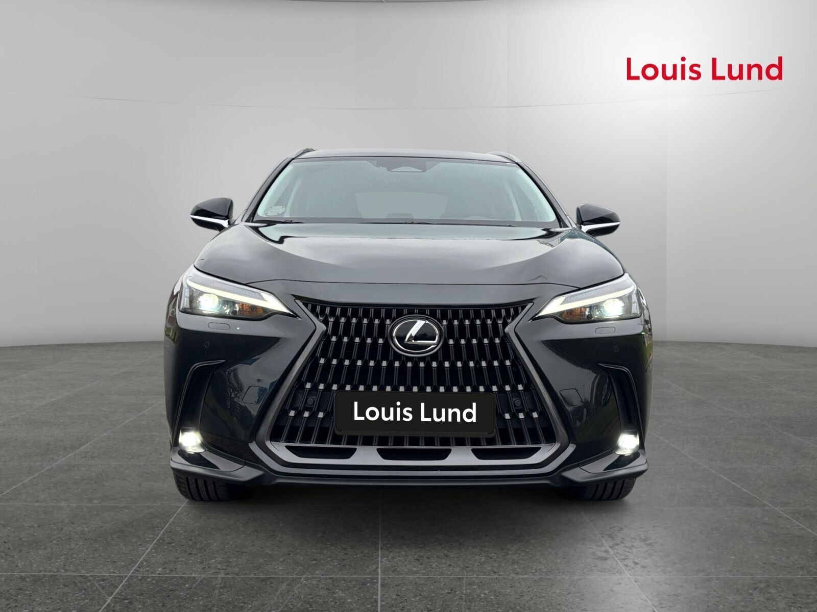 Lexus NX 2,5 450h+ Plugin-hybrid Business Plus 4WD 309HK 5d Trinl. Gear