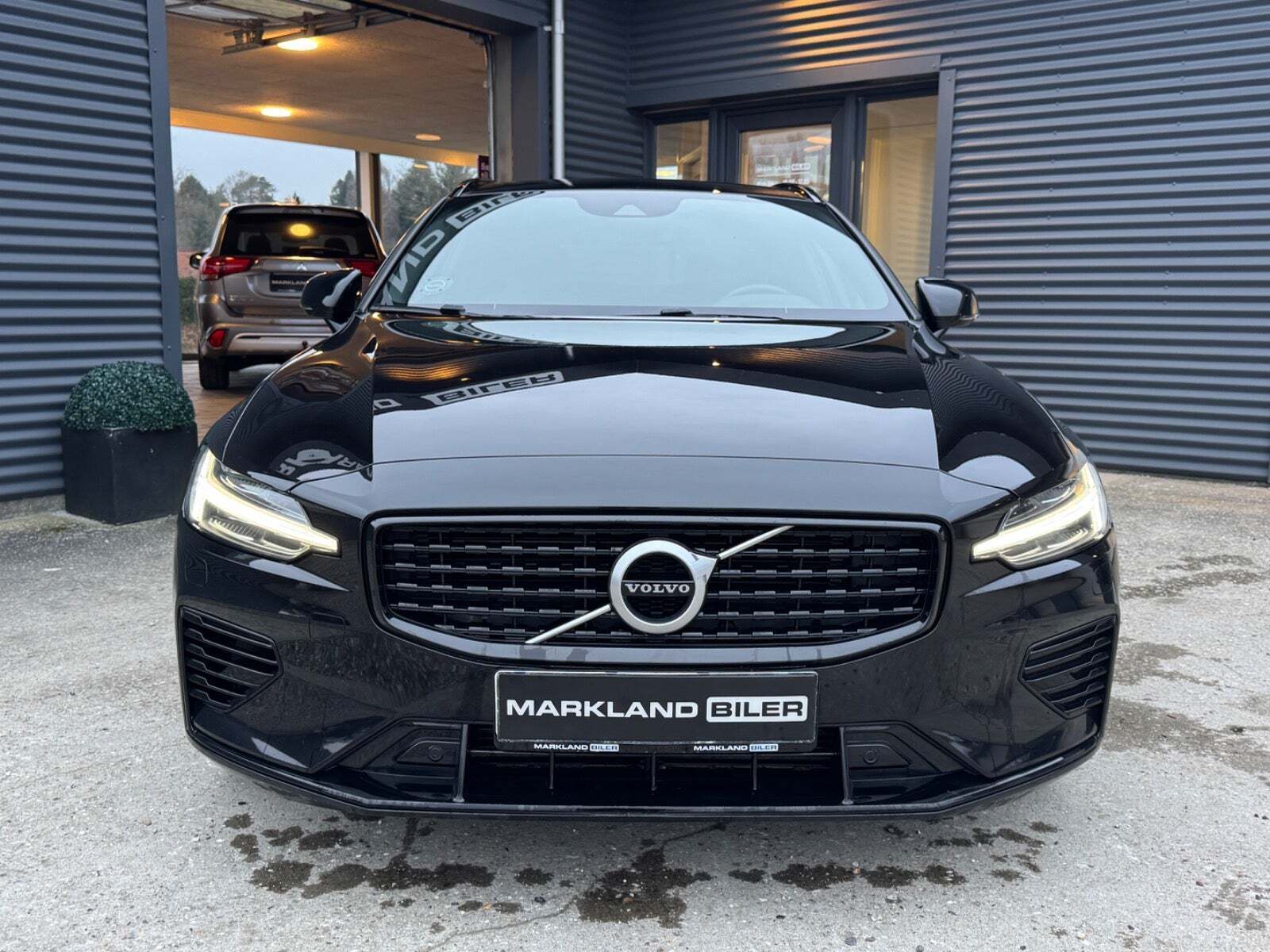 Volvo V60 2,0 T6 ReCharge R-Design aut. AWD