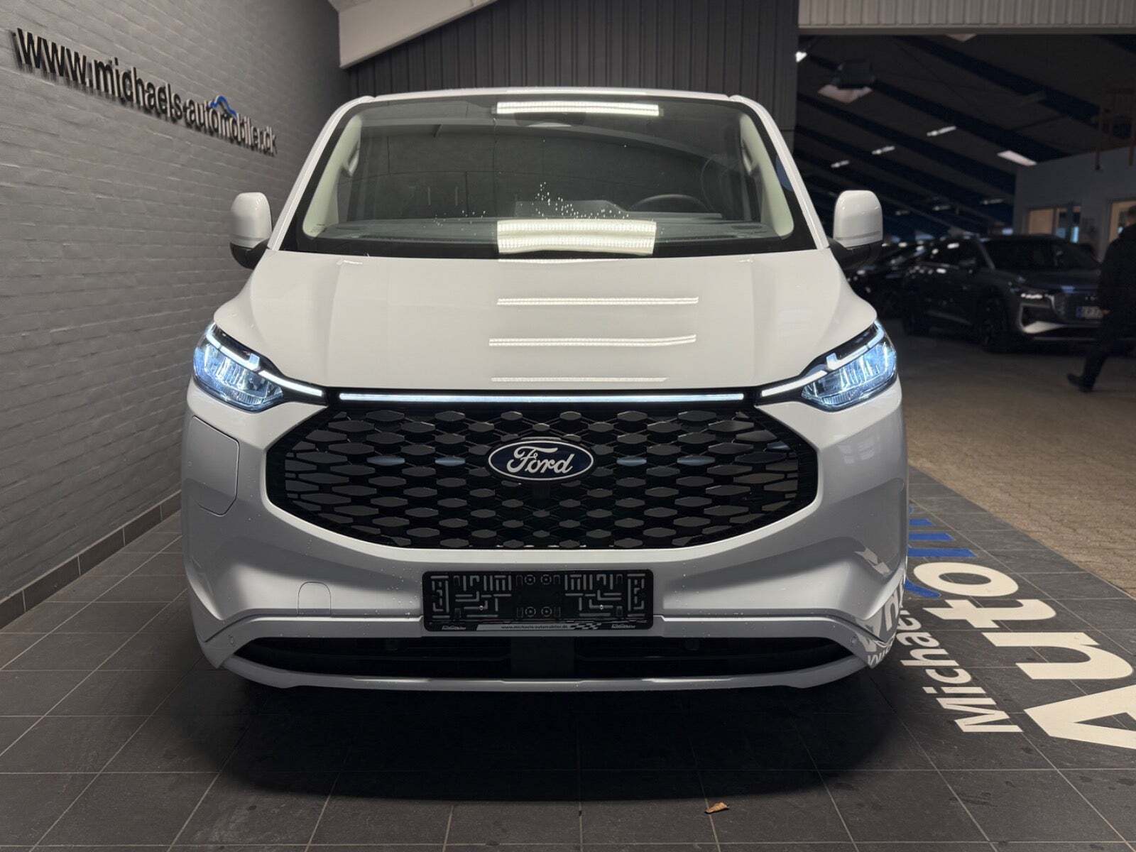 Ford E-Transit Custom 320S 64 Limited