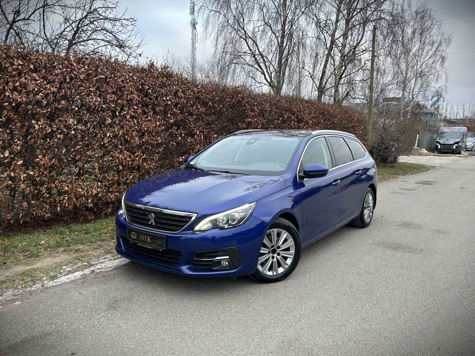 Peugeot 308 1,6 BlueHDi 120 Allure Sky SW
