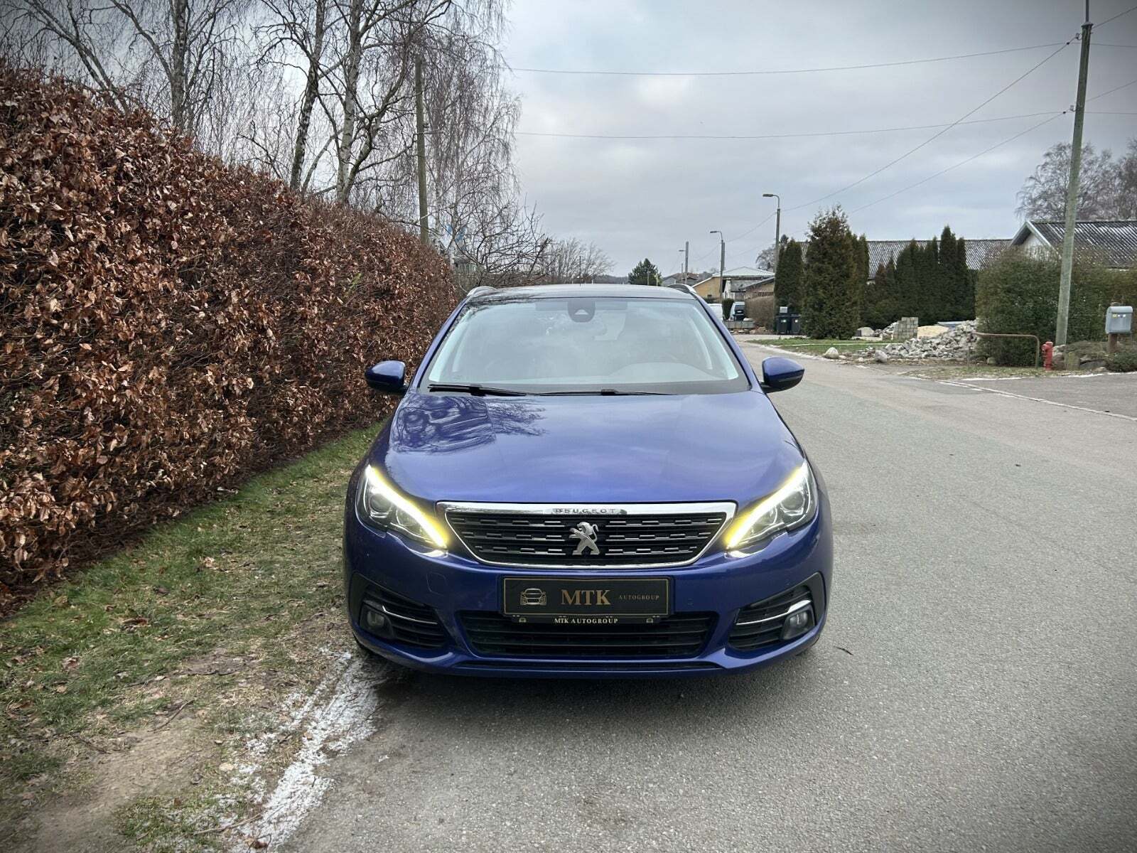 Peugeot 308 1,6 BlueHDi 120 Allure Sky SW