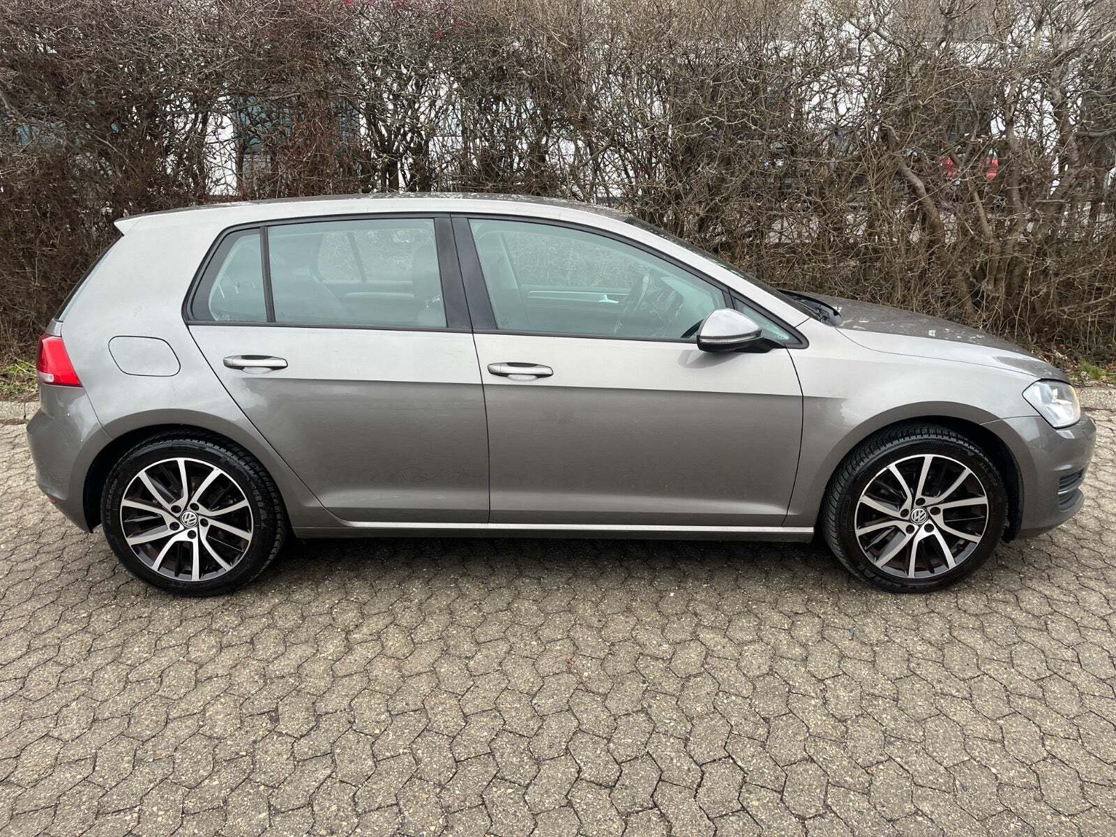 VW Golf VII 1,4 TSi 122 Highline BMT