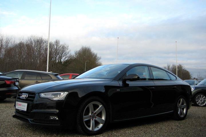 Sort Audi A5 fra 2015