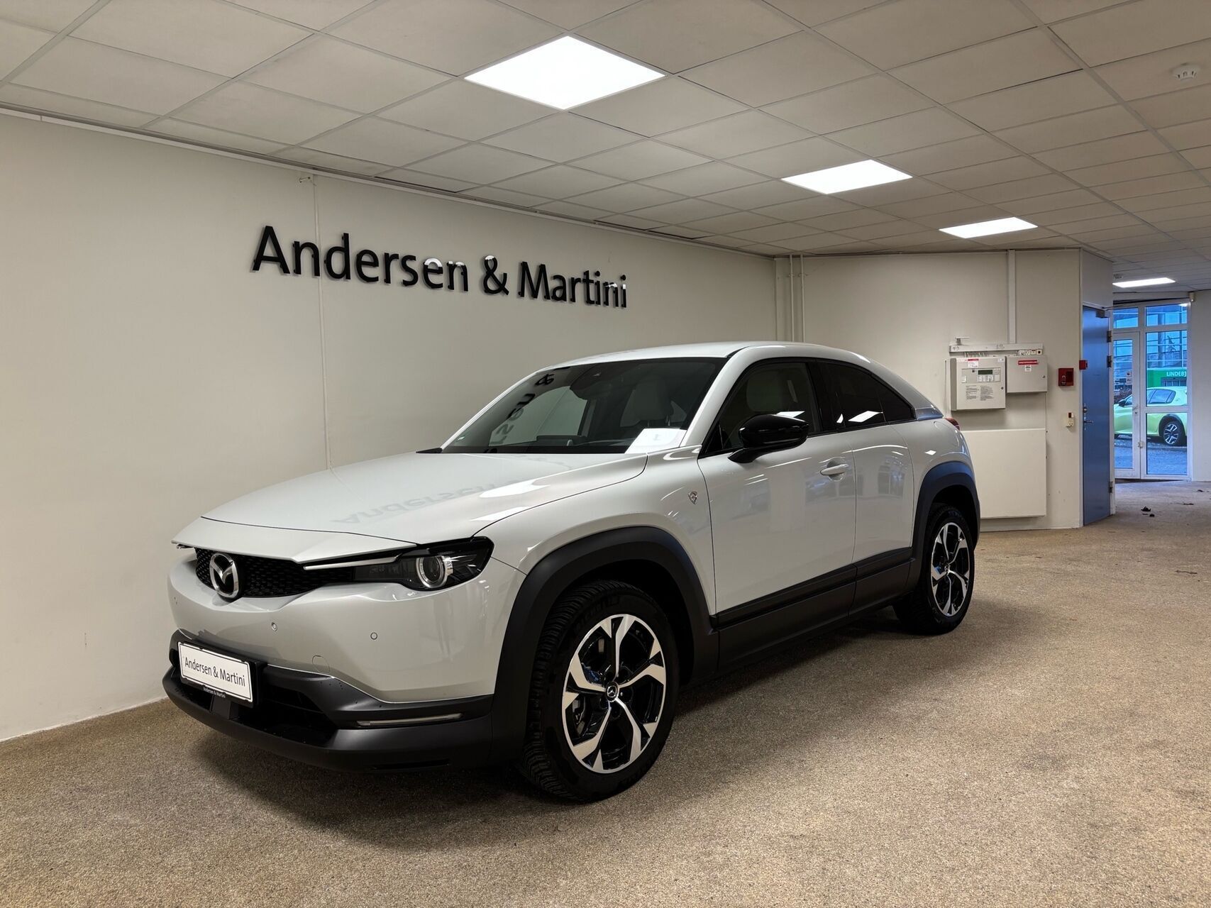 Mazda MX-30 0,8 e-Skyactiv R-EV  Plugin-hybrid Advance 170HK 5d Trinl. Gear