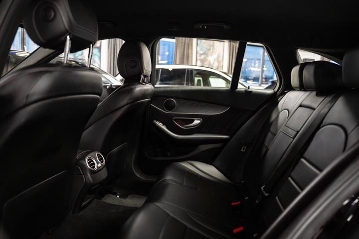 Sort Mercedes C220 d fra 2018