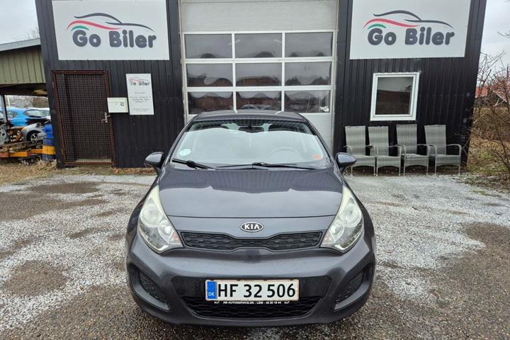 Grøn Kia Rio fra 2012