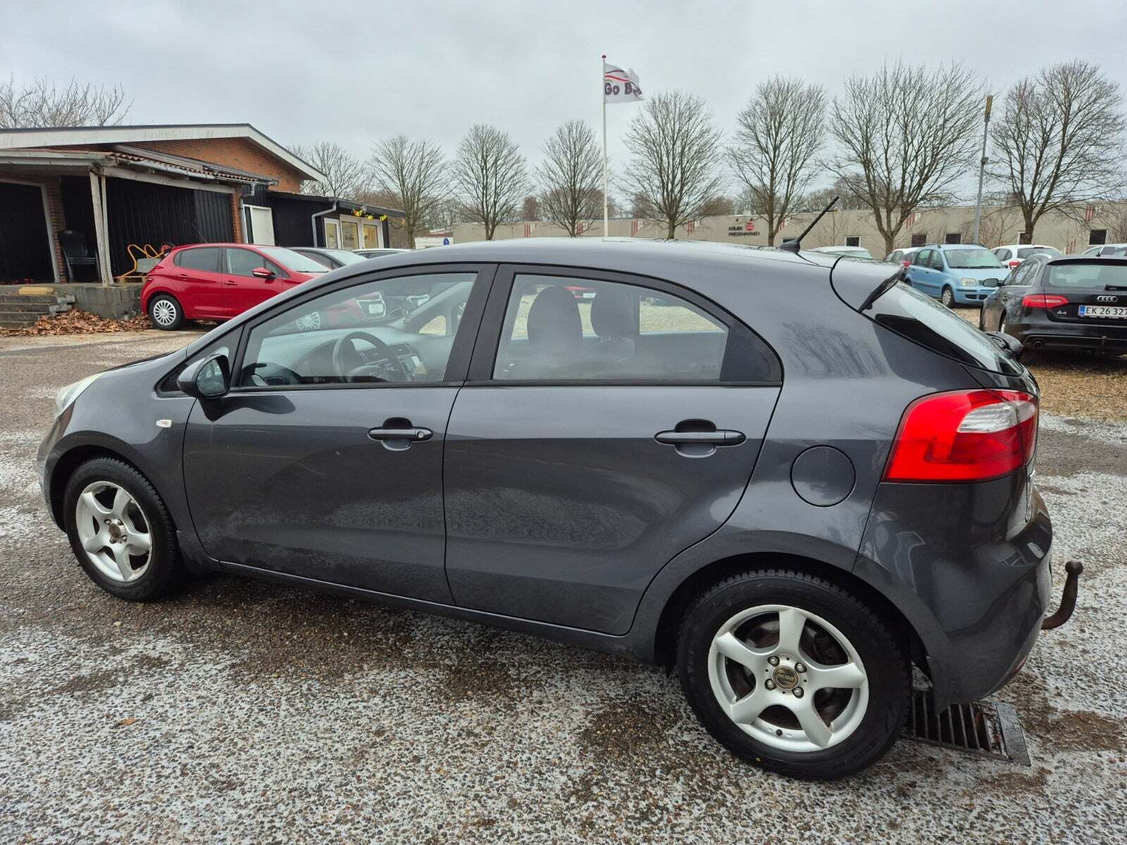 Grøn Kia Rio fra 2012
