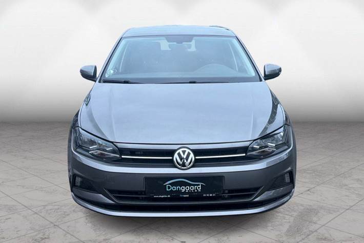 Grå VW Polo fra 2020